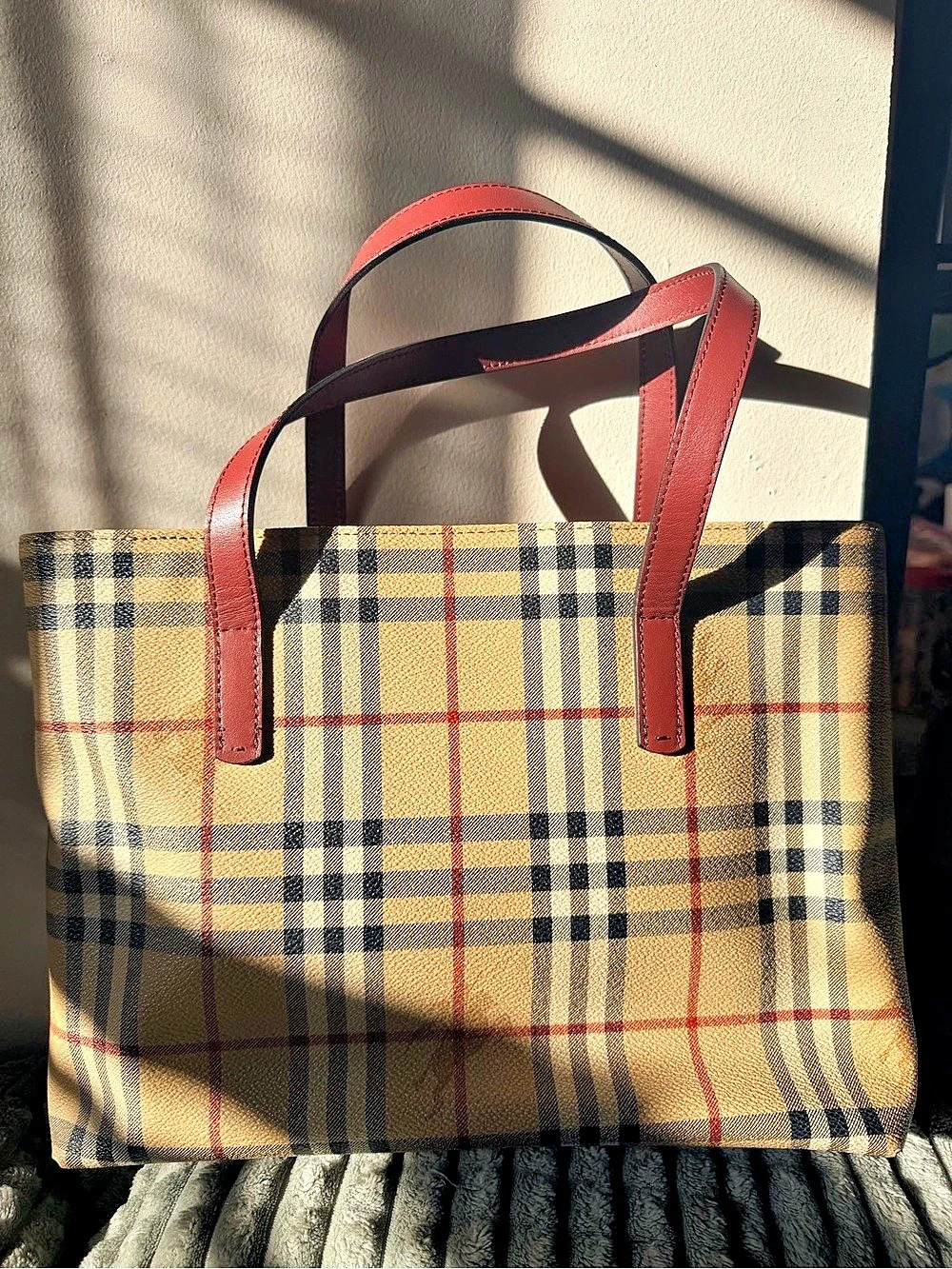 Burberry Tote Bag with a certificate of Authentication